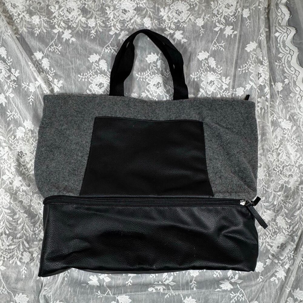 DSW Designer Shoe Warehouse Gray Wool & Black Faux Leather Large Tote Bag | Top - Picture 1 of 6